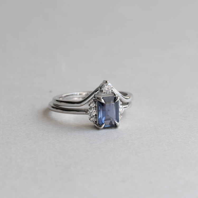 Amazon.com: 3 Stone Ring, 1 carat Montana Sapphire Engagement Ring, Teal  Gray Sapphire Ring, Montana Sapphire Three Stone Ring : Handmade Products