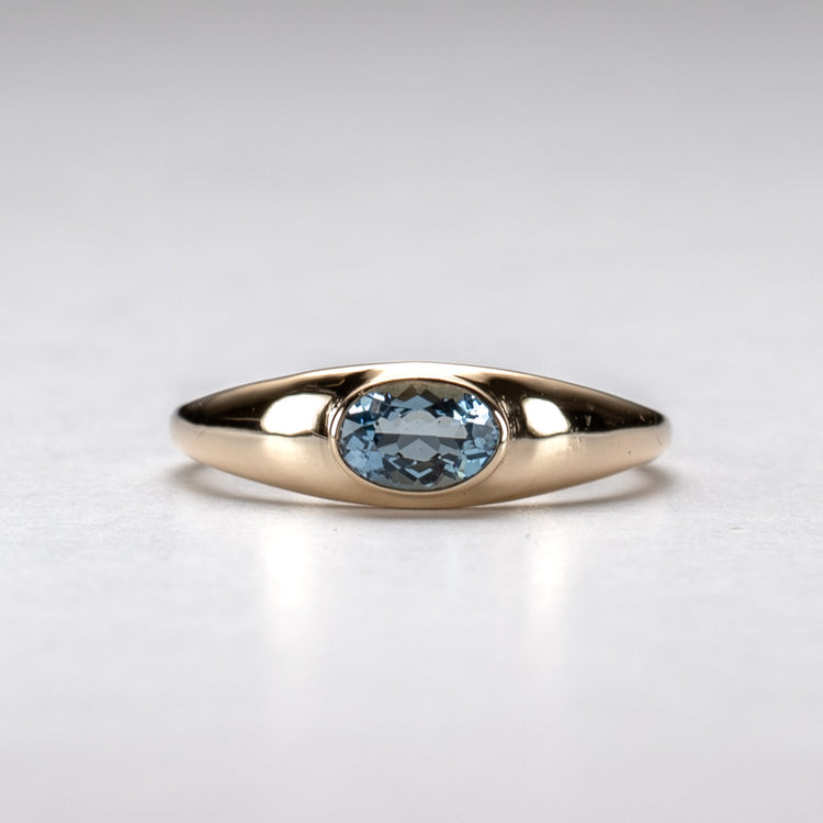 14k Aquamarine Oval Ring