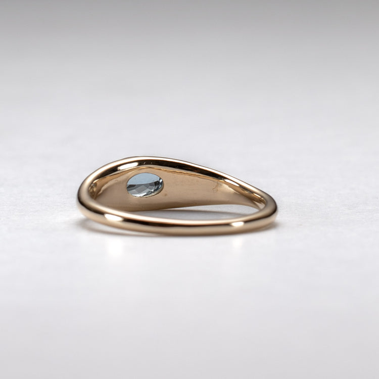 14k Aquamarine Oval Ring