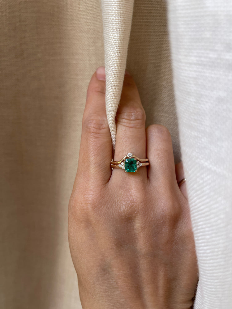 18K Emerald Diamond Ring Set